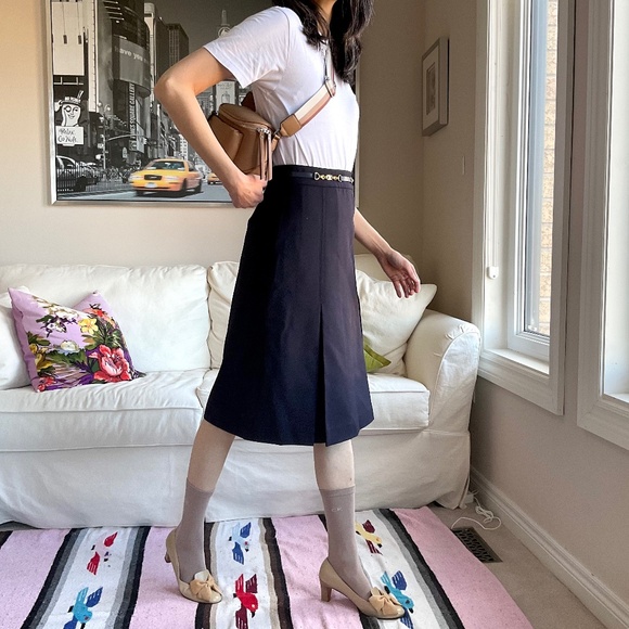 Celine(not authenticated)Navy wool pleated knee lengthj skirt - Picture 3 of 14